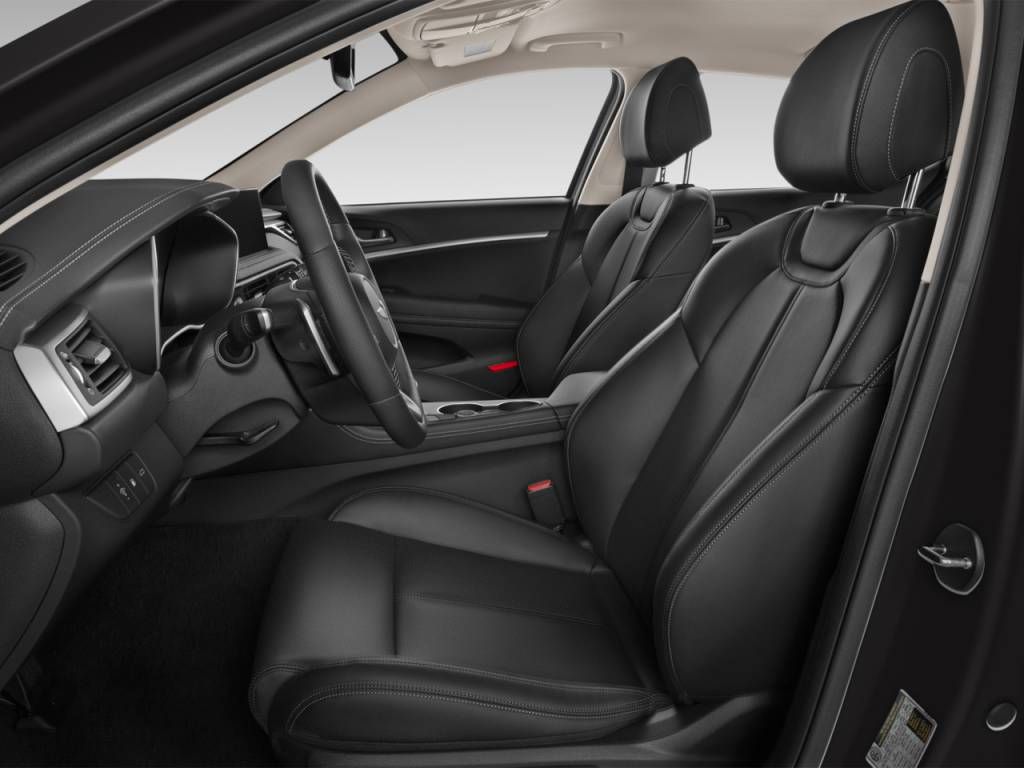 Genesis G70 - interior